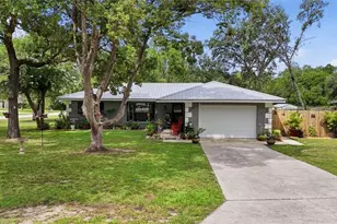 9188 N Commodore Dr, Citrus Springs, FL 34434 - Photo 1