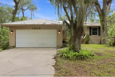 1910 NW 15th Court, Crystal River, FL 34428 - Photo 1