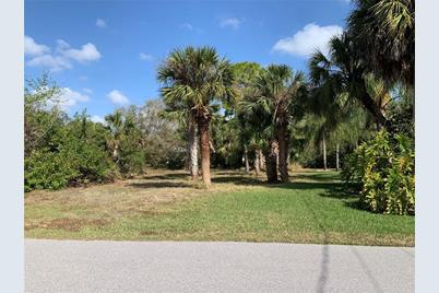 128 Kings Drive, Rotonda West, FL 33947 - Photo 1