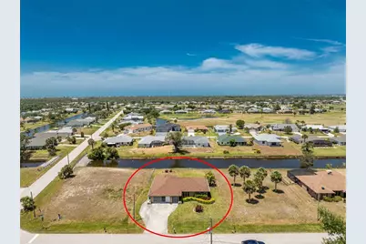 39 Bunker Place, Rotonda West, FL 33947 - Photo 1