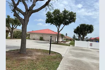 180 Rotonda Boulevard W #3, Rotonda West, FL 33947 - Photo 1