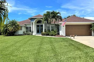 1042 Boundary Blvd, Rotonda West, FL 33947 - Photo 1