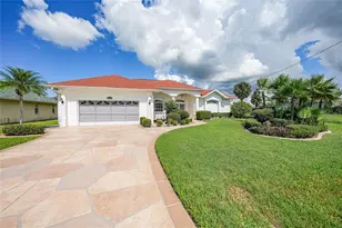 264 Broadmoor Ln, Rotonda West, FL 33947 - Photo 1