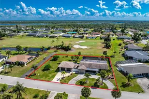 3 Oakland Hills Ct, Rotonda West, FL 33947 - Photo 1