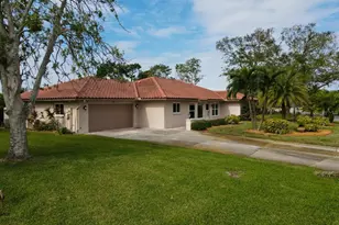 331 Oakwood Cir, Englewood, FL 34223 - Photo 1