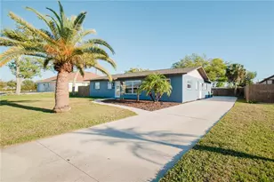35 Stanford Rd, Venice, FL 34293 - Photo 1