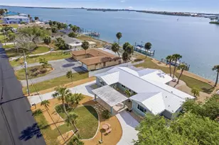 1424 Lemon Bay Dr, Englewood, FL 34223 - Photo 1