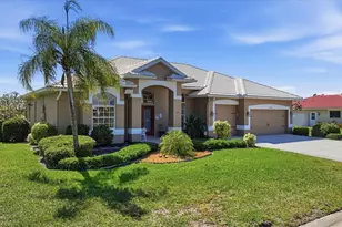 324 Oakwood Cir, Englewood, FL 34223 - Photo 1