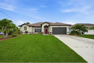 32 Medalist Court, Rotonda West, FL 33947 - Photo 1