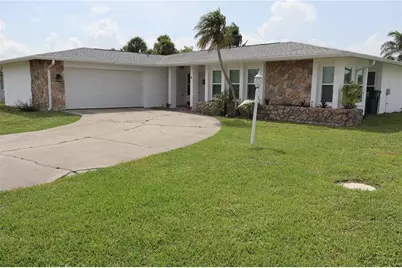 18 Golfview Court, Rotonda West, FL 33947 - Photo 1