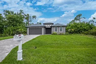 149 Wahoo Dr, Rotonda West, FL 33947 - Photo 1