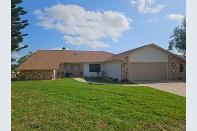 11 Cheyenne Court, Palm Coast, FL 32137 - Photo 1