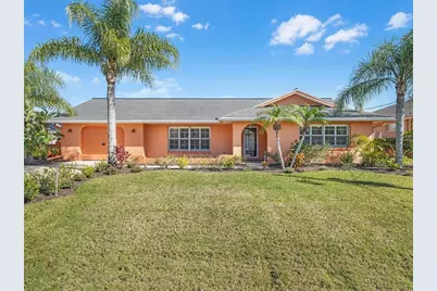 40 Clarendon Court N, Palm Coast, FL 32137 - Photo 1