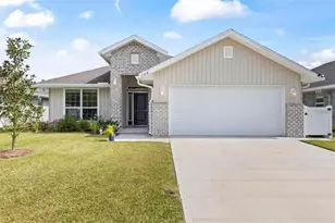 6 Zenoble Pl, Palm Coast, FL 32164 - Photo 1