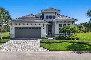 17 Kingfisher Ln, Palm Coast, FL 32137 - Photo 1