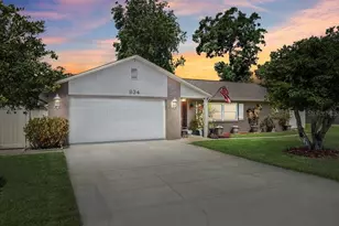 934 Tall Pine Dr, Port Orange, FL 32127 - Photo 1