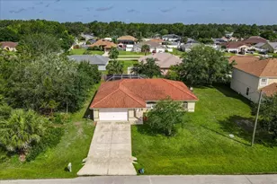 9 Big Bear Ln, Palm Coast, FL 32137 - Photo 1