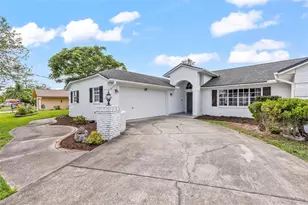 33 Fischer Ln, Palm Coast, FL 32137 - Photo 1