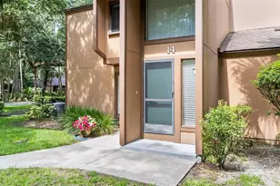 14 Oakmont Ct, Palm Coast, FL 32137 - Photo 1