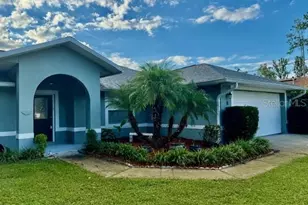 8 Emerald Ln, Palm Coast, FL 32164 - Photo 1