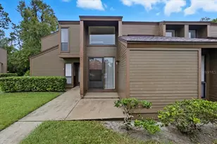 8 Hembury Ln, Palm Coast, FL 32137 - Photo 1