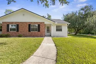 24 Kings Colony Ct, Palm Coast, FL 32137 - Photo 1