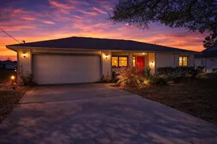 4 Coral Reef Ct S, Palm Coast, FL 32137 - Photo 1