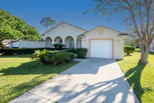 13 Buttonwood Ln, Palm Coast, FL 32137 - Photo 1