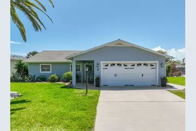 9 Collingville Court, Palm Coast, FL 32137 - Photo 1