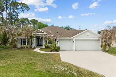201 NE Greenbrier Avenue, Port Saint Lucie, FL 34983 - Photo 1