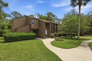 27 Oxford Ln, Palm Coast, FL 32137 - Photo 1