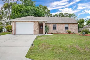 19 Barrington Dr, Palm Coast, FL 32137 - Photo 1