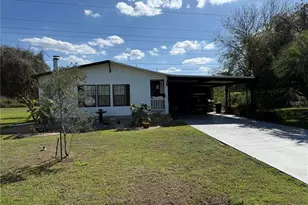 1 Robin Rd, Wildwood, FL 34785 - Photo 1