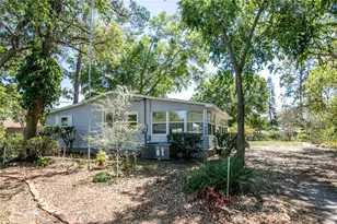 17108 Pine Ridge Dr, Umatilla, FL 32784 - Photo 1