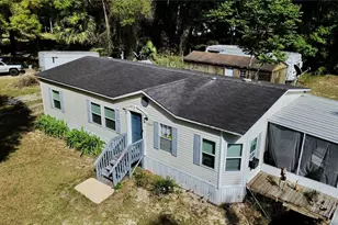 12075 SE 139th Ave, Ocklawaha, FL 32179 - Photo 1