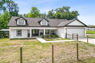 382 NE 1st St, Webster, FL 33597 - Photo 1