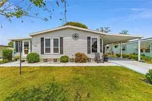 1109 Paradise Dr, The Villages, FL 32159 - Photo 1