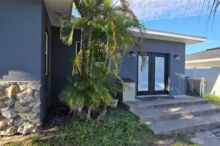 979 W Montrose St, Clermont, FL 34711 - Photo 1