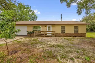 302 W Rose Ln, Lady Lake, FL 32159 - Photo 1