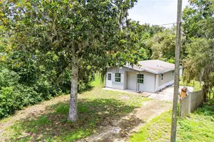 1134 Cr 464, Lake Panasoffkee, FL 33538 - Photo 1