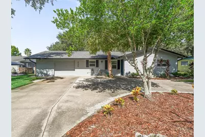 37345 Oak Lane, Umatilla, FL 32784 - Photo 1