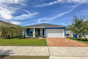 2011 Sloans Outlook Dr, Groveland, FL 34736 - Photo 1