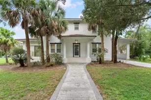 211 S Central Ave, Umatilla, FL 32784 - Photo 1