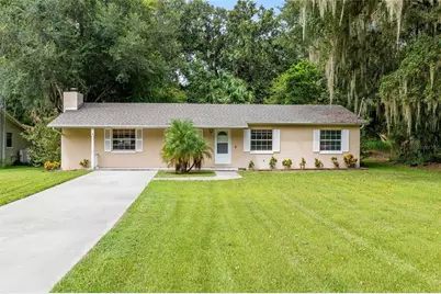 3909 Palm Drive, Leesburg, FL 34748 - Photo 1
