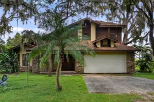 10547 Lakeshore Dr, Clermont, FL 34711 - Photo 1