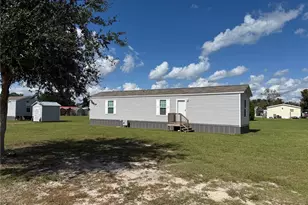 1141 NW 12th Ln, Lake Panasoffkee, FL 33538 - Photo 1