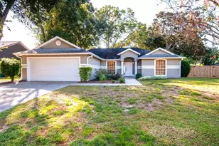 2728 Lake Landing Blvd, Eustis, FL 32726 - Photo 1