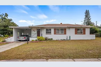 510 N Palm Avenue, Howey in the Hills, FL 34737 - Photo 1