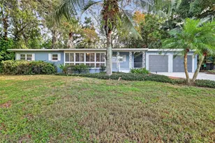 1726 Overlook Dr, Mount Dora, FL 32757 - Photo 1