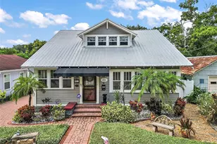 831 N Grandview St, Mount Dora, FL 32757 - Photo 1